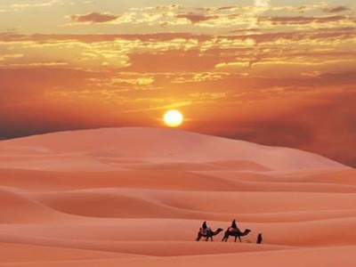 沙漠夕阳 